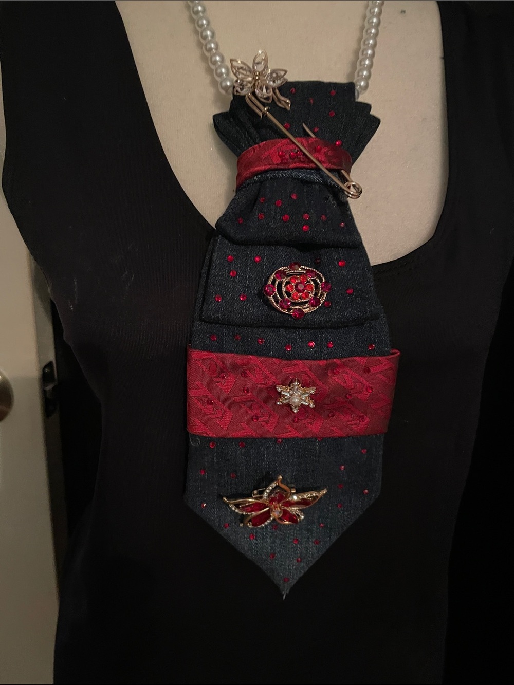 Black and Red Embellished Hair Accessory Tie with Decorative Pins